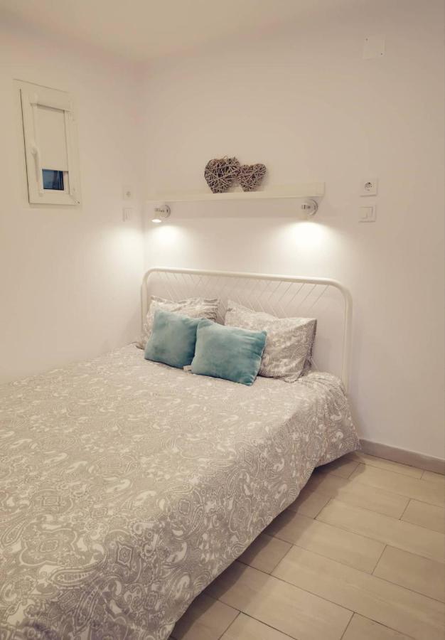 Small House With Private Park And Yard Terrugem Εξωτερικό φωτογραφία